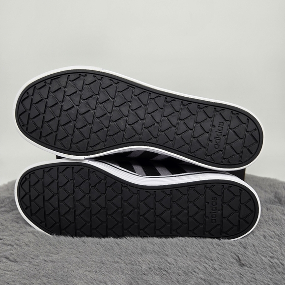 New adidas Daily 4.0 Grey Core Black Men's Shoes Size 9.5 - Picture 7 of 8